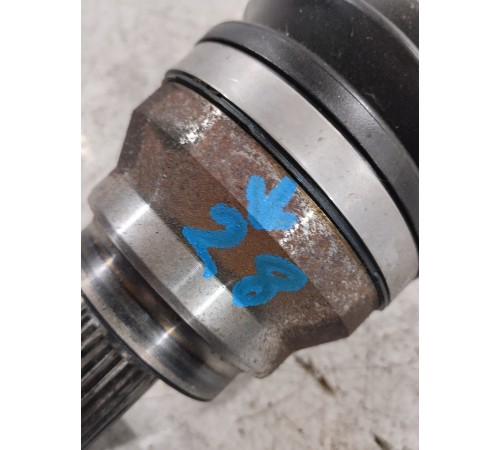 Привод (полуось) задний правый