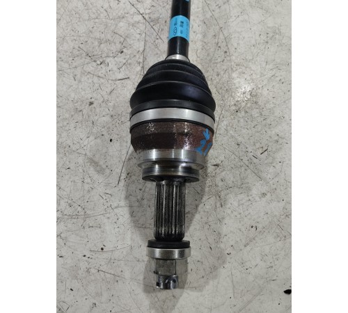 Привод (полуось) задний правый