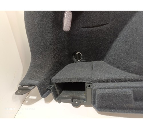 Обшивка багажника левая