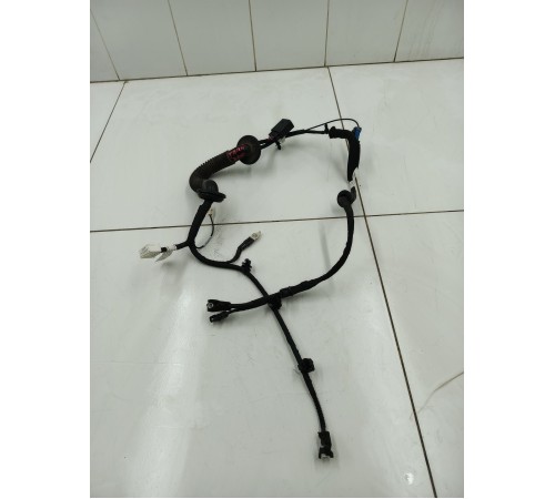 Электропроводка двери крышки багажника