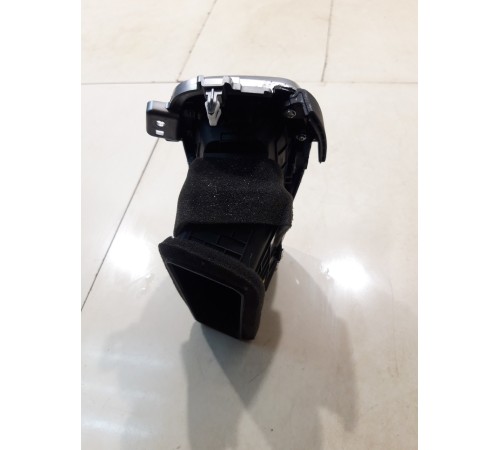 Воздушный дефлектор (правый)