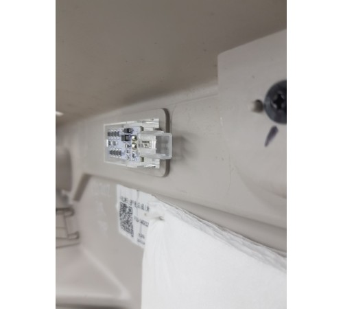 Накладка задней стойки правая