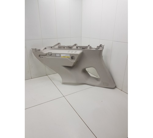 Накладка задней стойки правая