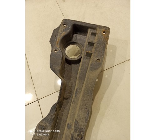 Усилитель заднего бампера