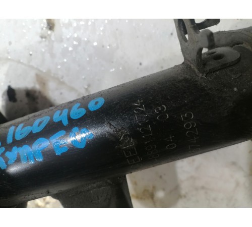 Амортизатор подвески передний левый в сборе