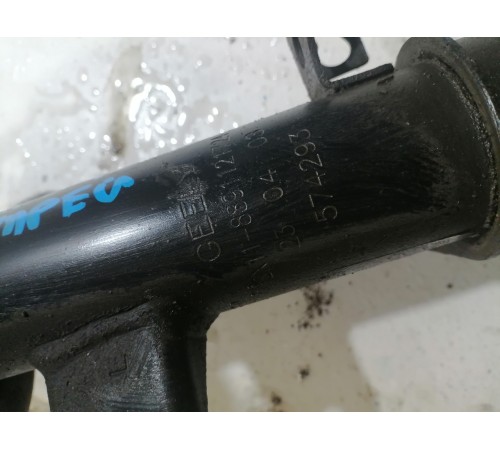 Амортизатор подвески передний левый в сборе