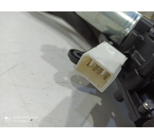 Электрошторка (задняя правая)