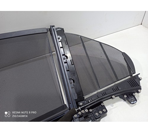 Электрошторка (задняя правая)