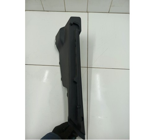 Обшивка багажника задняя левая
