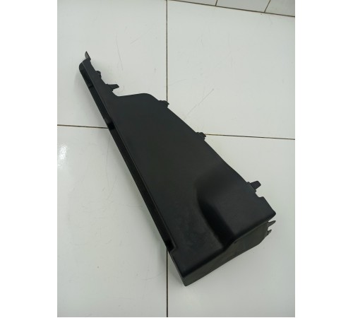 Обшивка багажника задняя левая