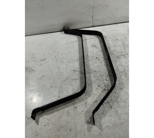 Крепление топливного бака 2шт