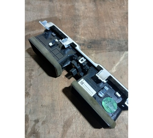 Воздушный дефлектор центральный