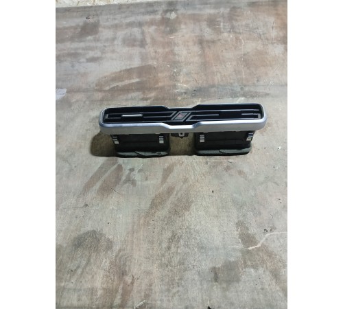 Воздушный дефлектор центральный