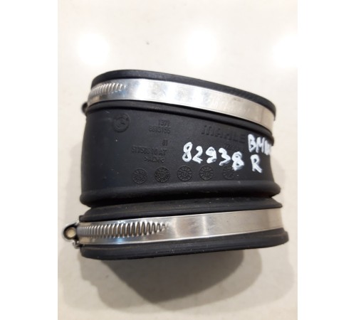 Патрубок ДМРВ правый