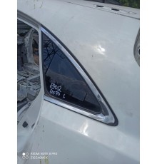 Глухое стекло(заднее левое)