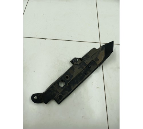 Накладка крыла передняя левая