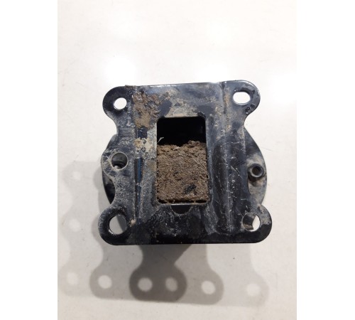 Кронштейн(крепление) усилителя переднего бампера левый