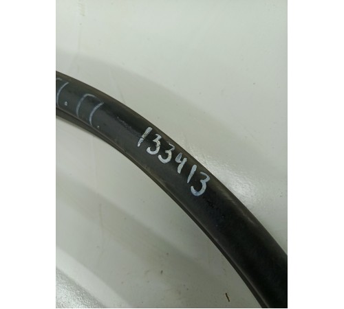 Уплотнитель двери передний правый