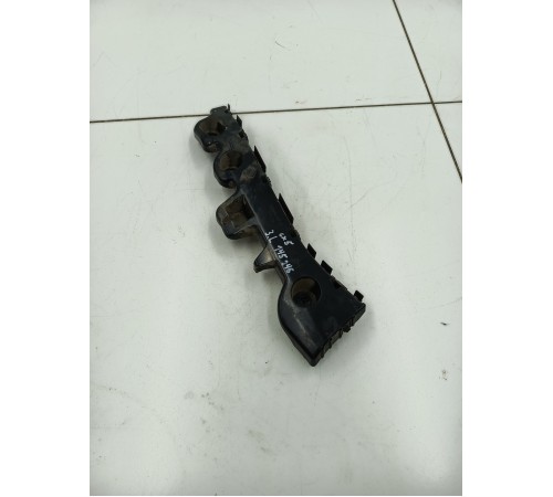 Кронштейн крепления заднего бампера левый