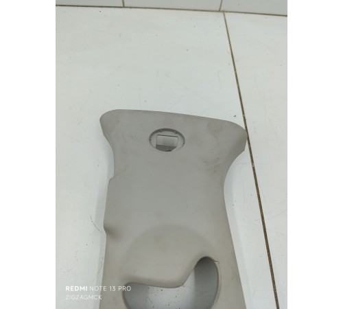 Обшивка центральной стойки левая верхняя