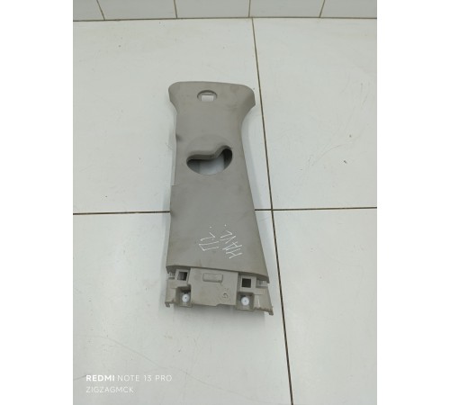 Обшивка центральной стойки левая верхняя