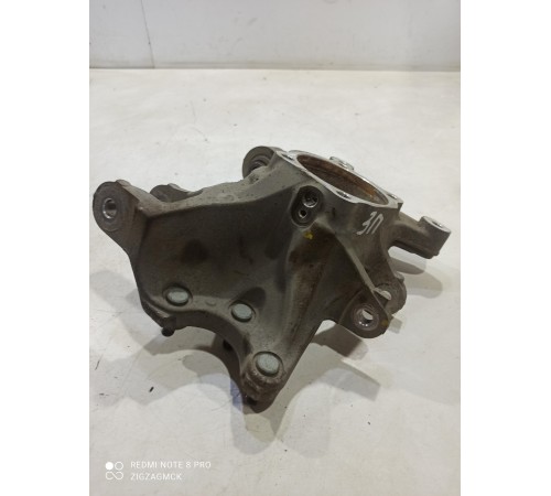 Кулак поворотный(задний правый)