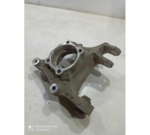 Кулак поворотный(задний правый)