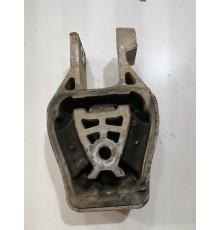 Подушка двигателя задняя, опора