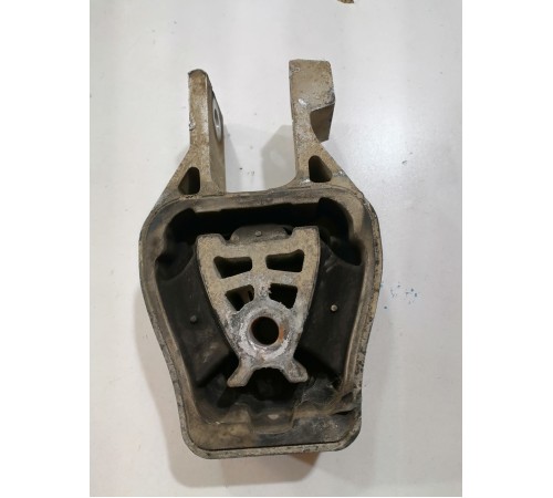 Подушка двигателя задняя, опора