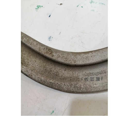 Рычаг поперечный задний правый