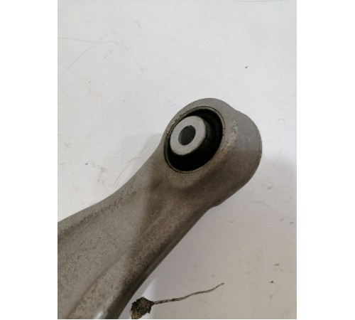 Рычаг поперечный задний правый