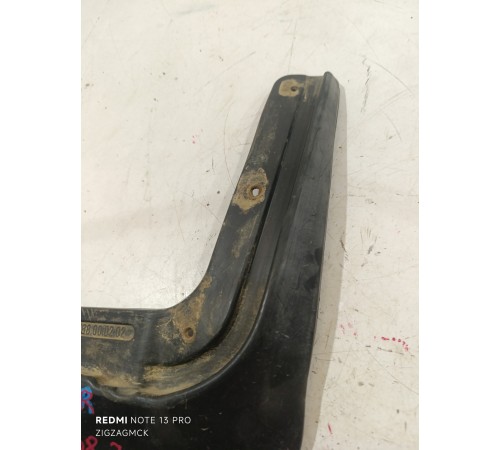 Брызговик задний правый