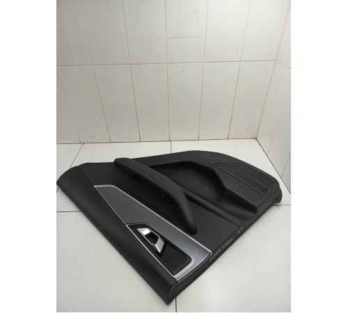 Обшивка двери задняя правая