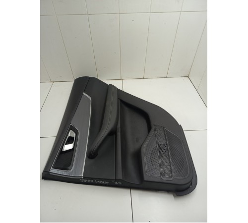 Обшивка двери задняя правая