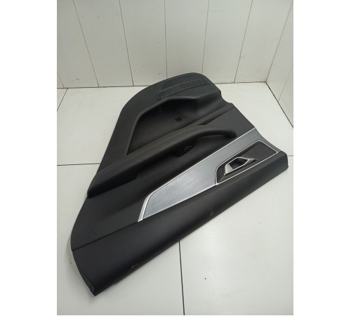 Обшивка двери задняя правая