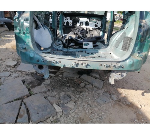 Задняя панель кузова