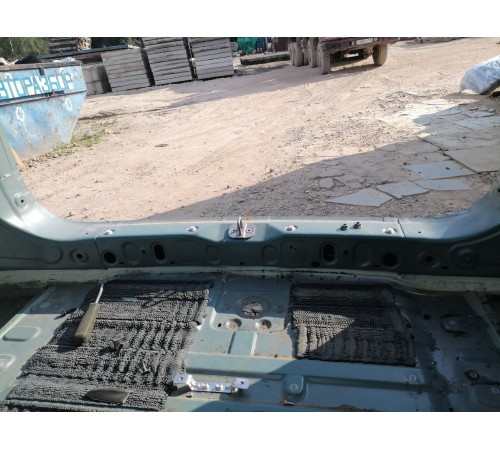 Задняя панель кузова