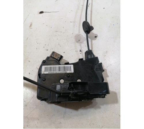 Замок двери передний правый