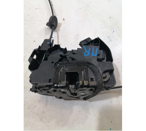 Замок двери передний правый