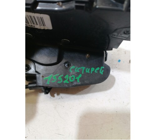 Замок двери передний правый