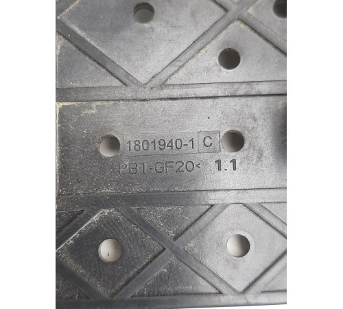 Клемма аккумулятора