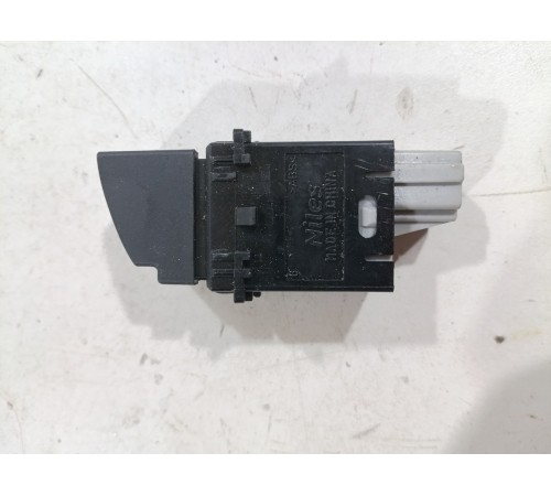 Кнопка включения слепых зон