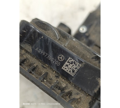 Замок двери (задний, правый)