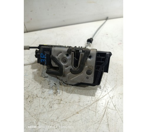 Замок двери (задний, правый)