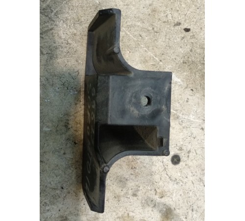 Направляющая переднего усилителя правая