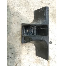 Направляющая переднего усилителя правая