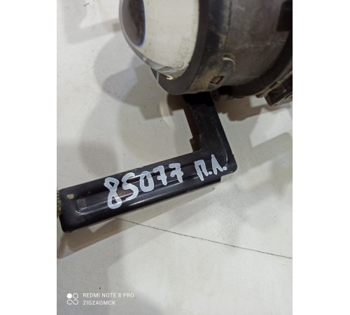 Фара противотуманная,передняя левая