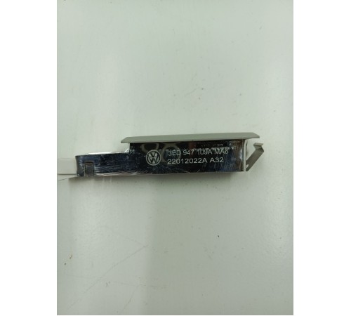 Плафон внутреннего освещения салона диодный