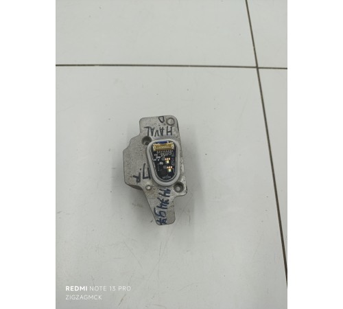 Блок фары передний правый LED