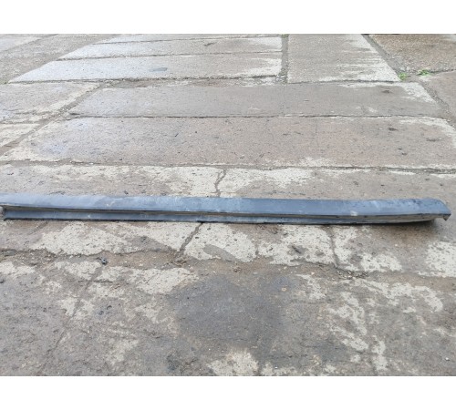 Накладка на порог правая